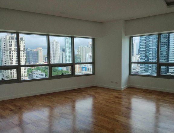 The Residences Makati 3 Bedroom Residential Condo for Sale