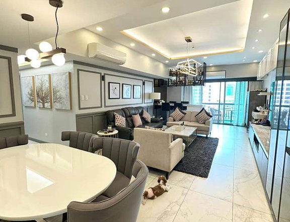 2 Bedroom with Maid's room and parking for sale in prime location in Makati - Frabella Condominium