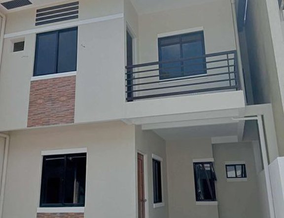 3-bedroom Single Attached House For Sale in Largo, Quezon City / QC Metro Manila