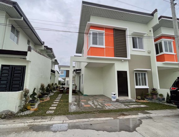 HOUSE AND LOT FOR SALE IN HAUSLAND SAN FERNANDO, PAMPANGA