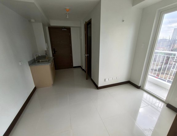 ready for occupancy condo in pasay quantum residences near la salle libertad pasay