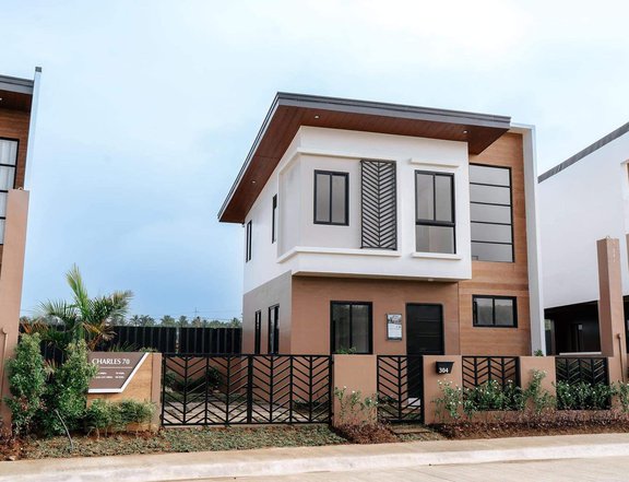 Single Detached House and Lot in Nasugbu near in Tagaytay