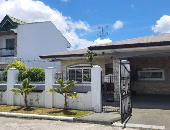 4-BEDROOM HOUSE FOR RENT IN L&S SUBDIVISION ANGELES CITY, PAMPANGA