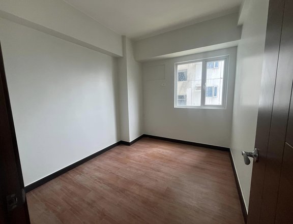 Preselling and RFO 2 Bedroom condo in Pasay