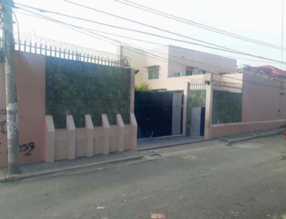 house & lot 2 storey bldg. available for sale in 5th st. happy valley Guadalupe Cebu City.