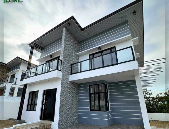 Gavina 5-Bedroom Single Detached House for Sale in Nuvali Laguna