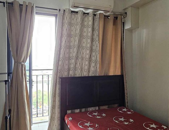 Fully Furnished 1 Bedroom Residential Condo for Rent near Mall of Asia