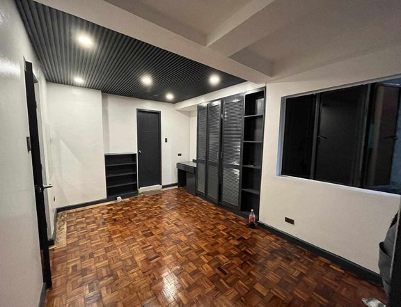 2 Bedroom Unit for Sale in Cityland 9 Dela Rosa Makati City