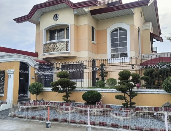 4 bedroom House for Rent in Bf Resort Village Las Pinas City