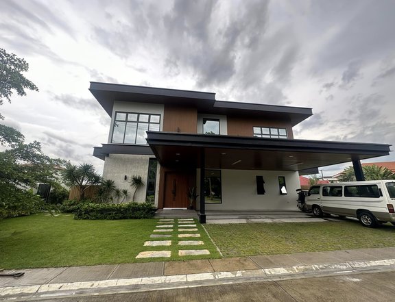 MODERN MANSION W/ SWIMMING POOL IN ANGELES CITY NEAR CLARK - FOR SALE OR RENT