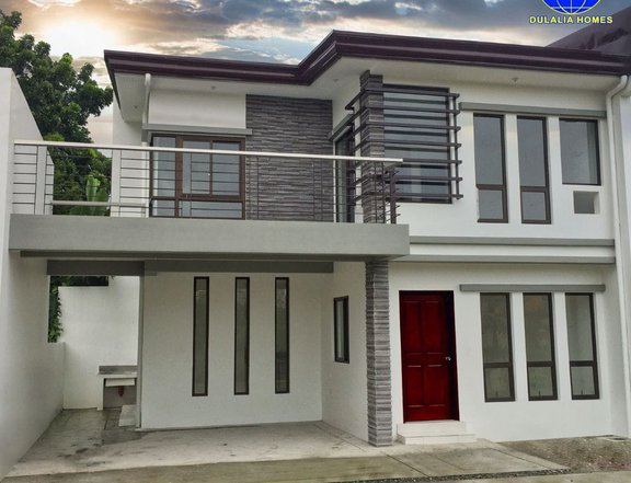 Preselling 4-bedroom Single Attached House For Sale in Valenzuela