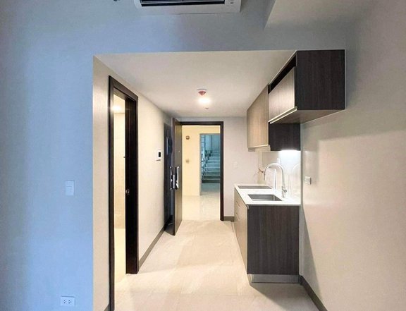 For Lease PARK MCKINLEY WEST  -1 Bedroom with balcony -  Be the FIRST TENANT!