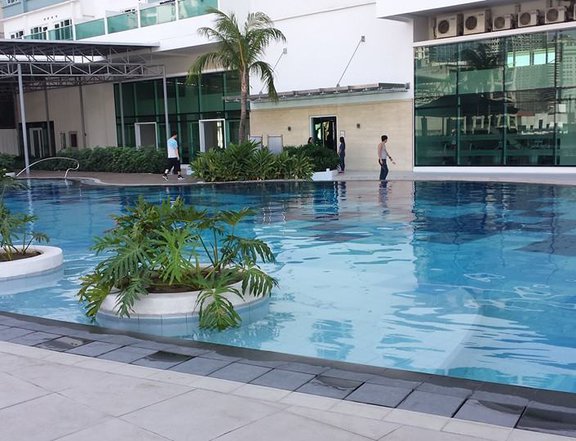 Beacon Condo studio unit located at Chino Roces Makati. Pasalo 23.8 sqm