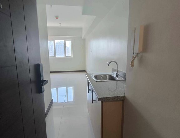 Studio condo for sale in Pasay CIty near Airport