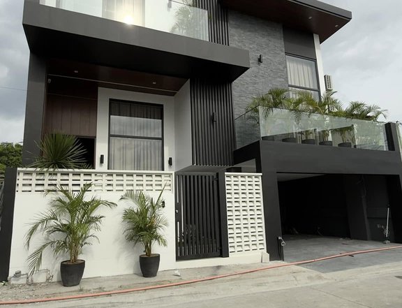 Ready For Occupancy 4-bedroom Single Attached House For Sale in Angeles Pampanga