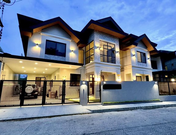 Luxury 5-Bedroom House for Sale in Orchard Golf & Country Club Dasmarinas Cavite
