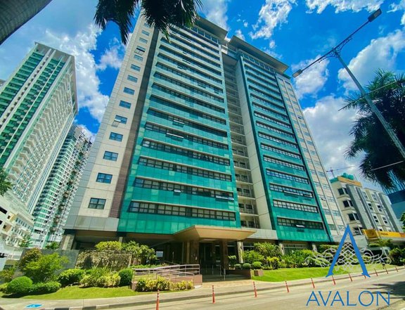 Pre-Owned 124.00 sqm 3-bedroom Residential Condo For Sale in Cebu Business Park Cebu City