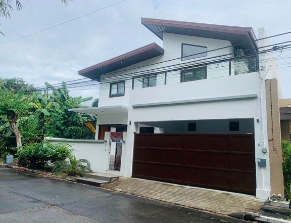 2 storey house for rent in Tahanan Village Paranaque