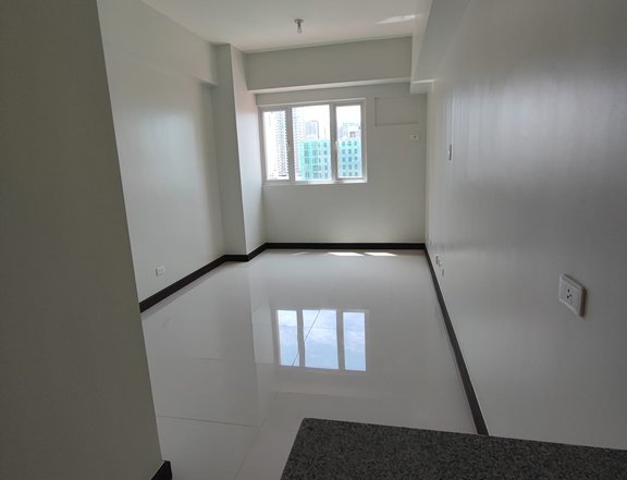 Ready For Occupancy 21.50 sqm Studio Residential Condo For Sale in Pasay