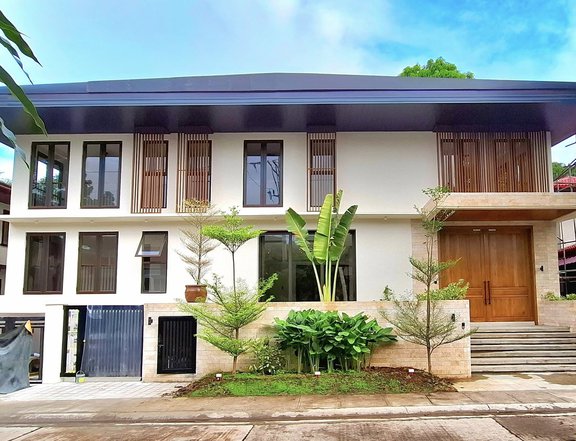 7-bedroom Single Detached House For Sale in Ayala Alabang