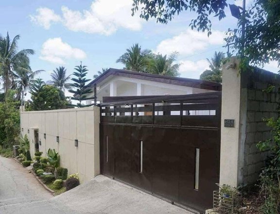 Pre-Owned Discounted 4-bedroom Single Detached House For Sale By Owner in Tagaytay Cavite