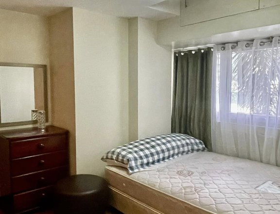 Furnished 1-bedroom Residential Condo for Rent in One Central Makati