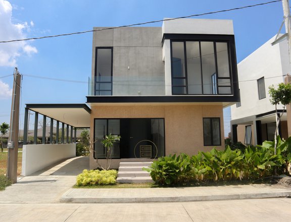 Ready For Occupancy 4-bedroom Single Detached House For Sale in General Trias Cavite