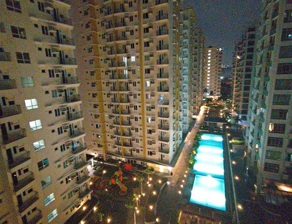 2bedroom condominium in macapagal pasay roxas blvd met live double dragon pasay