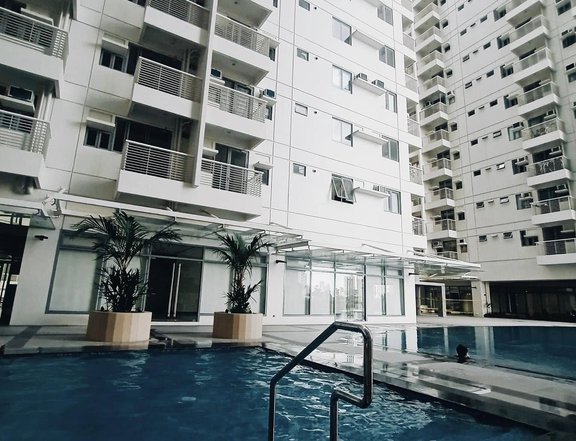 SPACIOUS CONDOMINIUM FOR SALE IN SUNTRUST ASMARA  NEAR ST. LUKES E.RODRIGUEZ QUEZON CITY