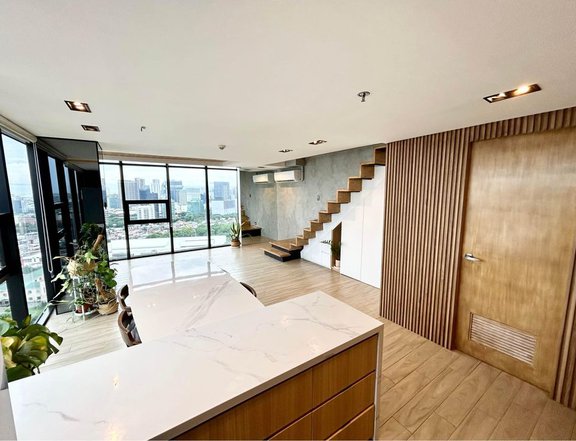 FR/FS Meridian by Avenir 3BR Penthouse Loft 77sqm Home-Office Parking