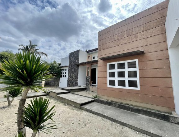 FOR SALE PRE OWNED BUNGALOW HOUSE WITH SPACEOUS BACKYARD NEAR HOLY ANGEL UNIVERSITY