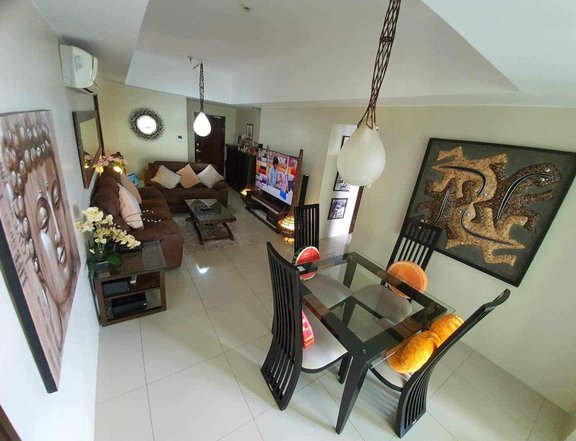 SACRIFICE CONDO SALE: 2BR Deluxe Garden Suite located five minutes walk Ayala Malls Cebu