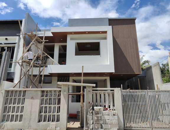 Elegant 4BR Single Attached House & Lot  For Sale in Cupang Antipolo Rizal