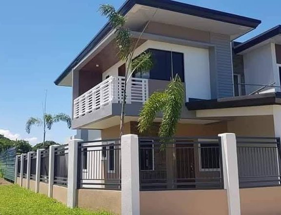 Corner Unit Gem at Durham Rows, Town & Country Talisay!
