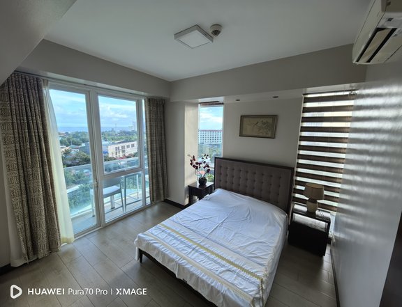 FR/FS 8 Newtown Boulevard 2BR Corner 91sqm 3-Balcony Maids Mactan