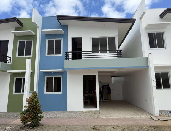DXE 2.2 two-storey in Lipa Batangas