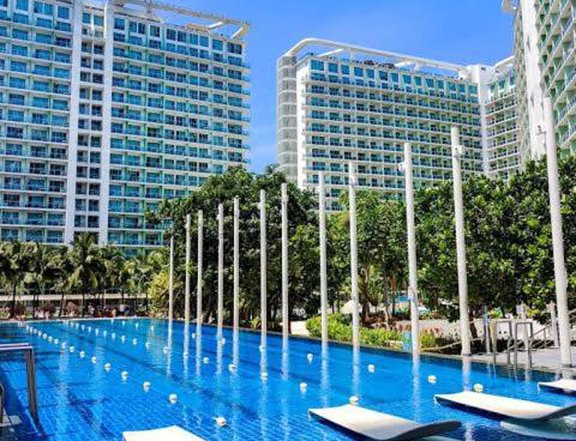Azure Urban Resort Residences Penthpuse 20th Floor , 46.90 sqm 2-br Condo For Sale in Paranaque