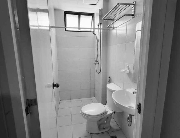 Stylish Loft Living Starts Here  1BR Unit for Only 2,900,000!