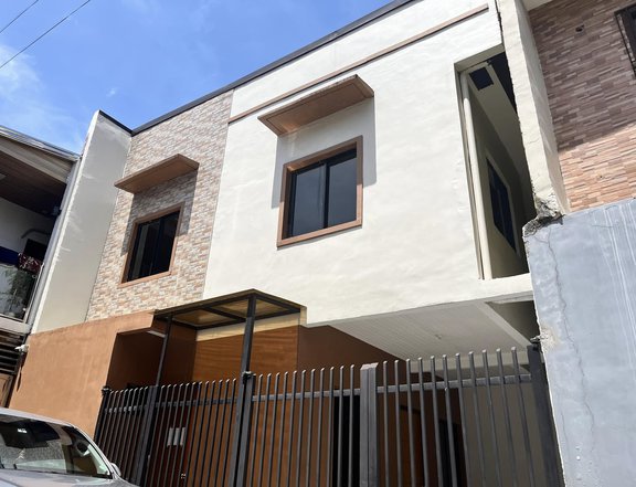 ATRIUM RESIDENCES 2 STOREY SINGLE ATTACHED UNIT HOUSE AND LOT FOR SALE QUEZON CITY