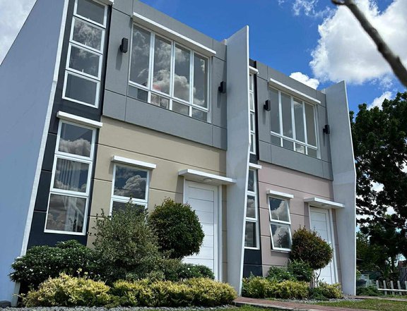 2-bedroom Townhouse For Sale in Padre Garcia Batangas