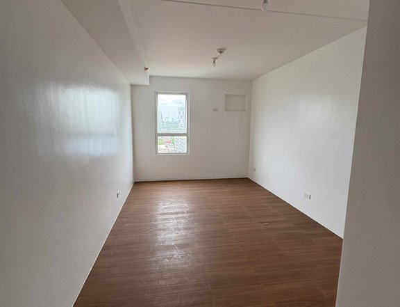 RFO Rent to Own 20.25 sqm Studio Residential Condo For Sale in Hampton Gardens Pasig P-1027