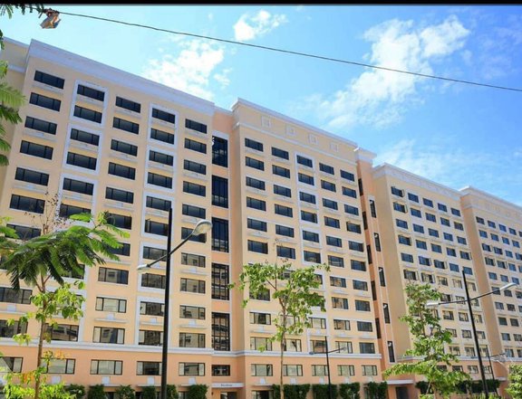 For Sale: 1BR Loft-Type Condo at Cambridge Village  Only 2,900,000!