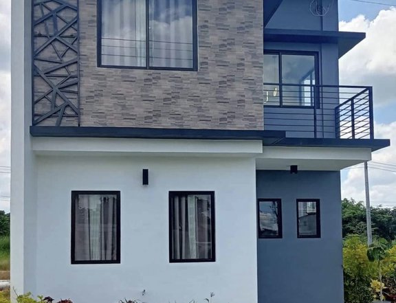 Single Attached House For Sale in Cabanatuan City (GEANNA)