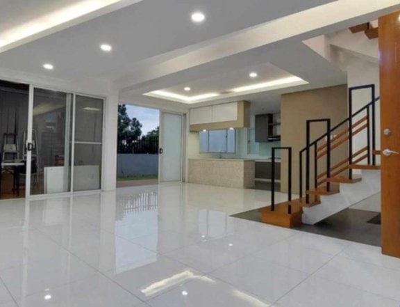 For Sale: Luxurious House & Lot in a High-End Subdivision West End, Sun Valley Estates, Antipolo