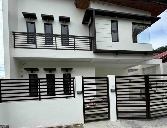 Modern House for Sale in Katarungan Village Muntilupa near Daang-hari