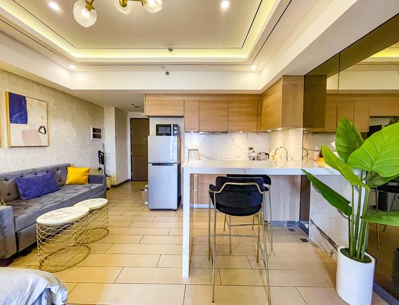 For Sale: Interior Decorated Studio Unit in Mckinley Hill, Taguig at St. Mark Residences