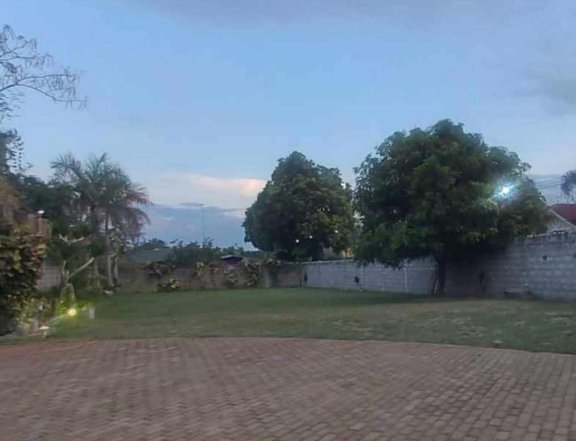 FOR SALE LOT IDEAL FOR RESIDENTIAL, HOTEL, APARTMENTS OR POOL VILLA NEAR CLARK