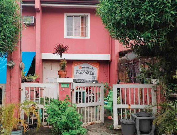 Duplex / Twin House For Sale in Bulakan Bulacan