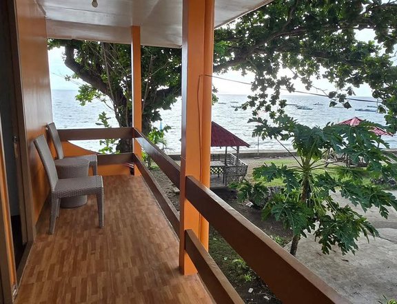 Newly-renovated 3BR Beach House 300sqm 3-car Danao City