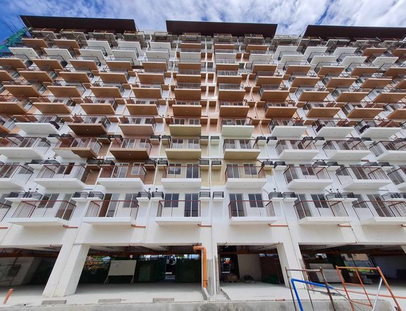 Ready For Occupancy 33.96 sqm 1-bedroom Residential Condominium in Las Pinas